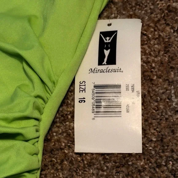 Miraclesuit One Piece Swimsuit Women Size 16 Green Black Halter Ruched Shaper - Picture 4 of 9